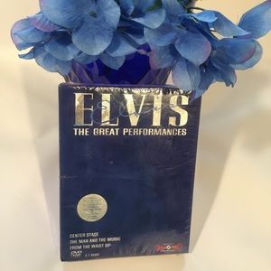 ELVIS-The King of Rock-N-Roll with Great Performances